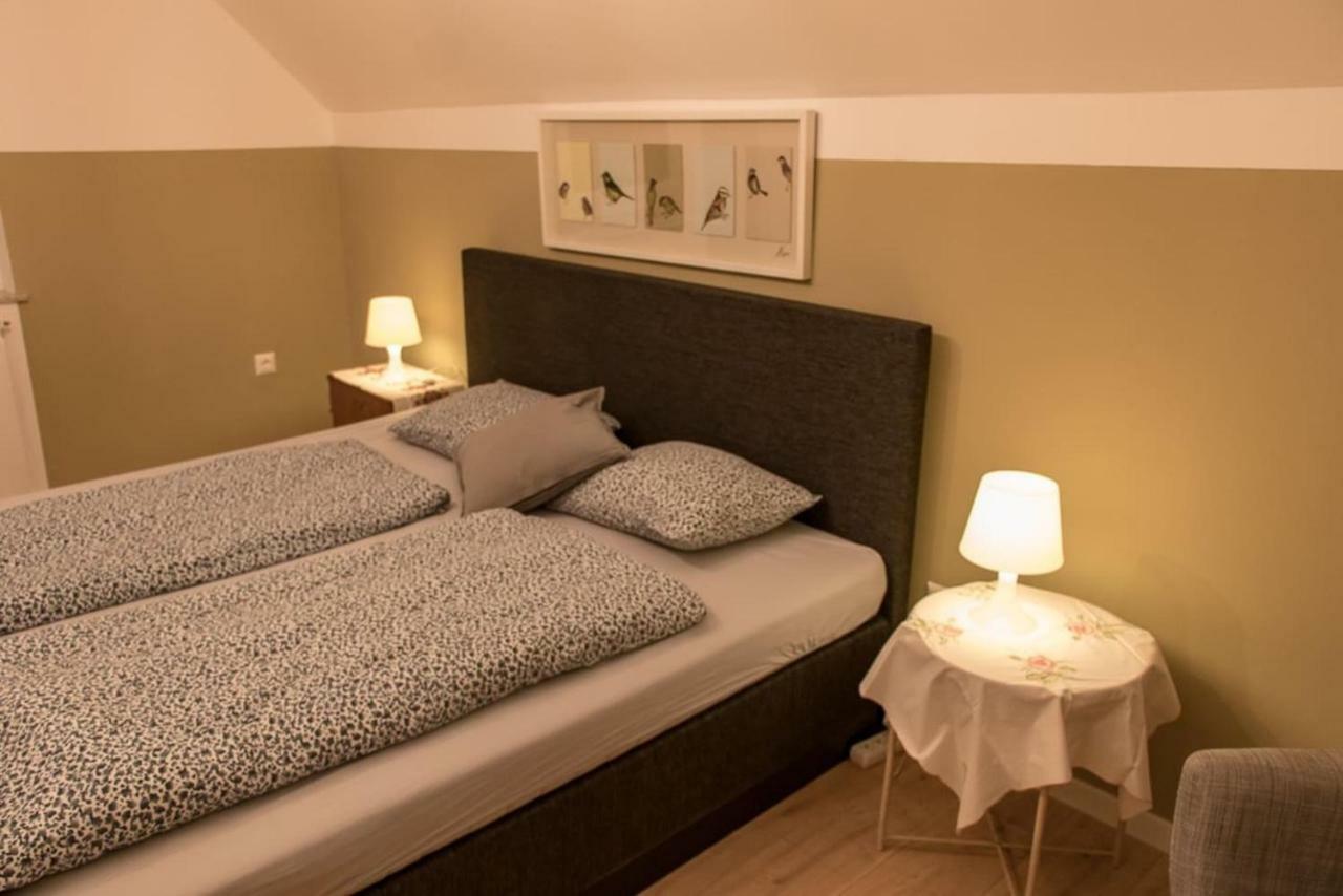 Lackenbauer Apartamento Muggenau Exterior foto